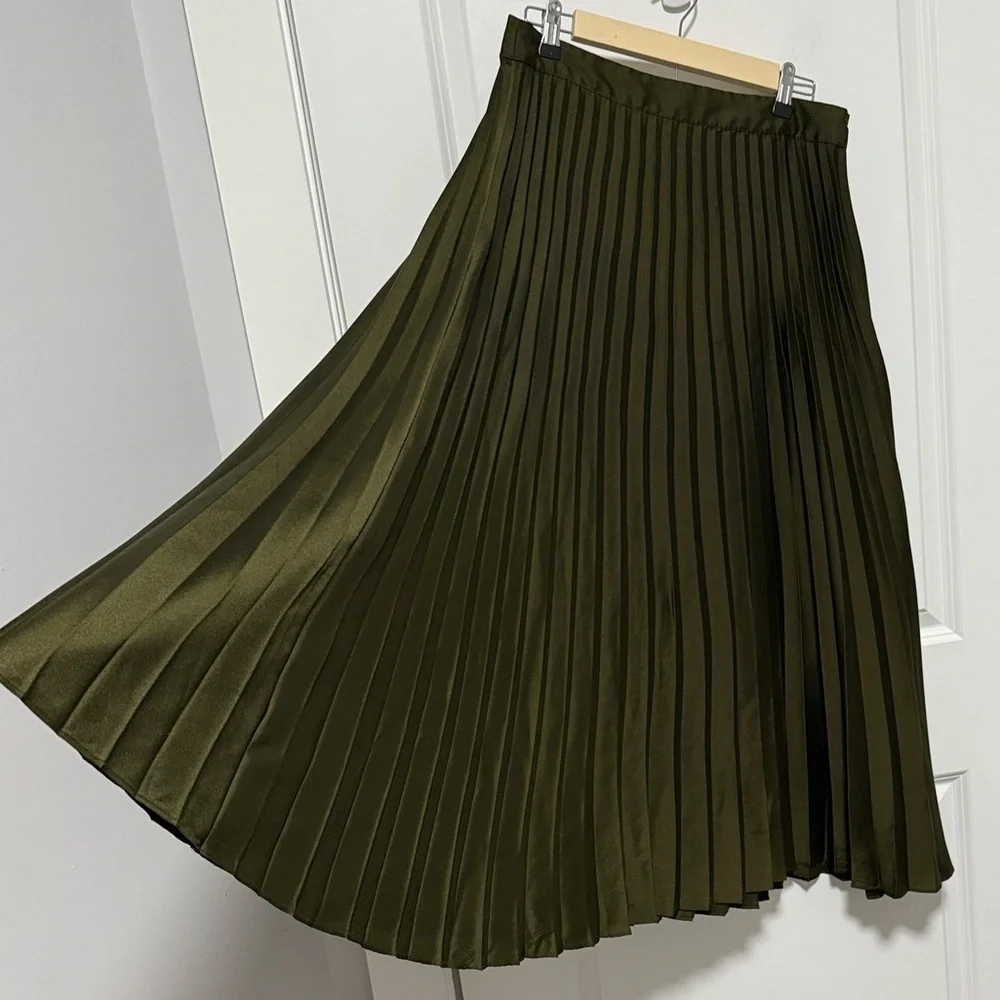 Hallhuber Olive Green Pleated Midi Skirt size EA 40